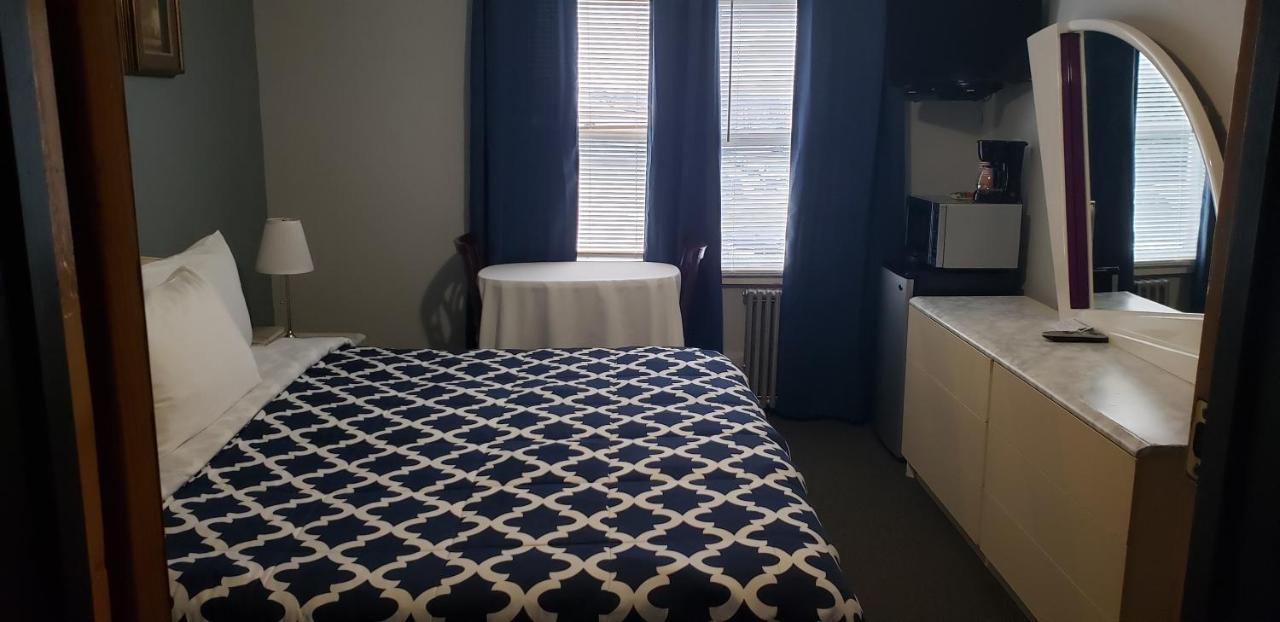 Jones Beach Hotel Wantagh Екстер'єр фото