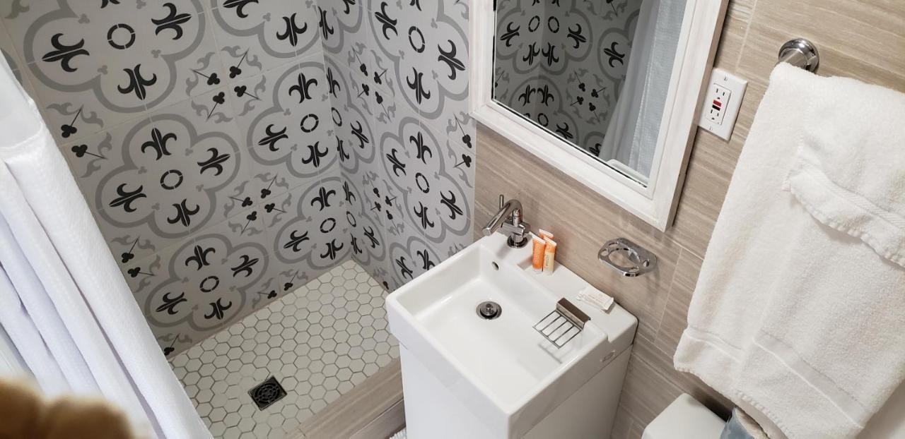 Jones Beach Hotel Wantagh Екстер'єр фото