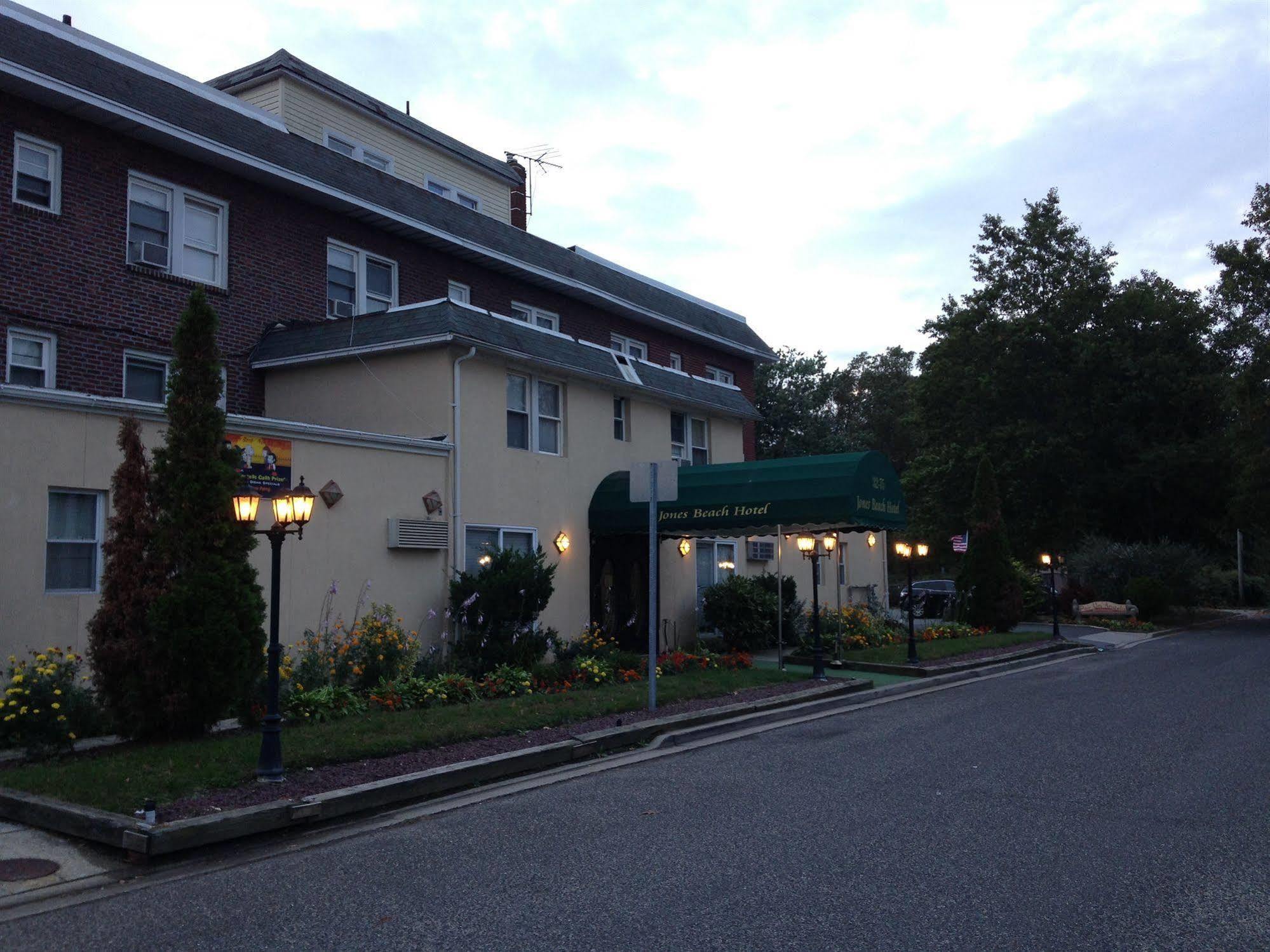 Jones Beach Hotel Wantagh Екстер'єр фото